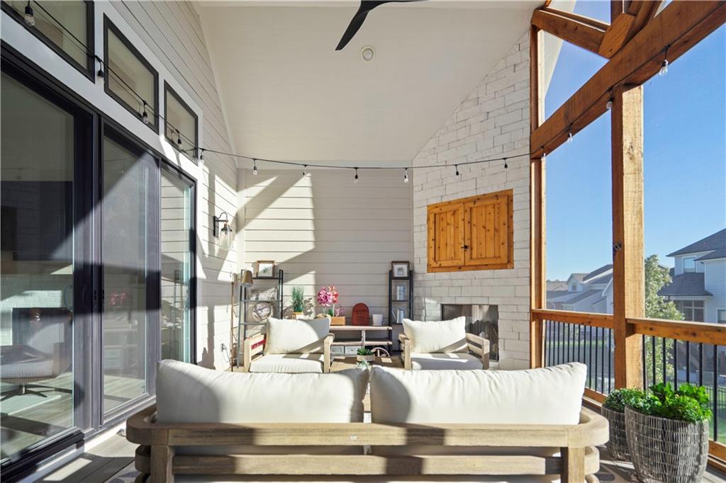 12313 W 169th Street Property Photo 28