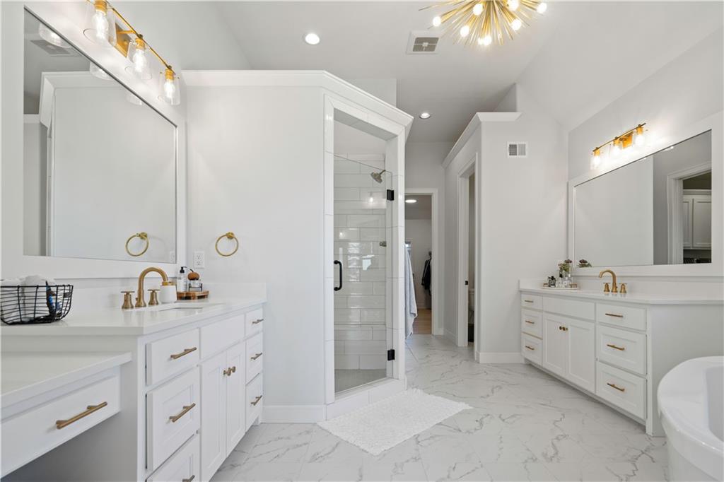 12313 W 169th Street Property Photo 34