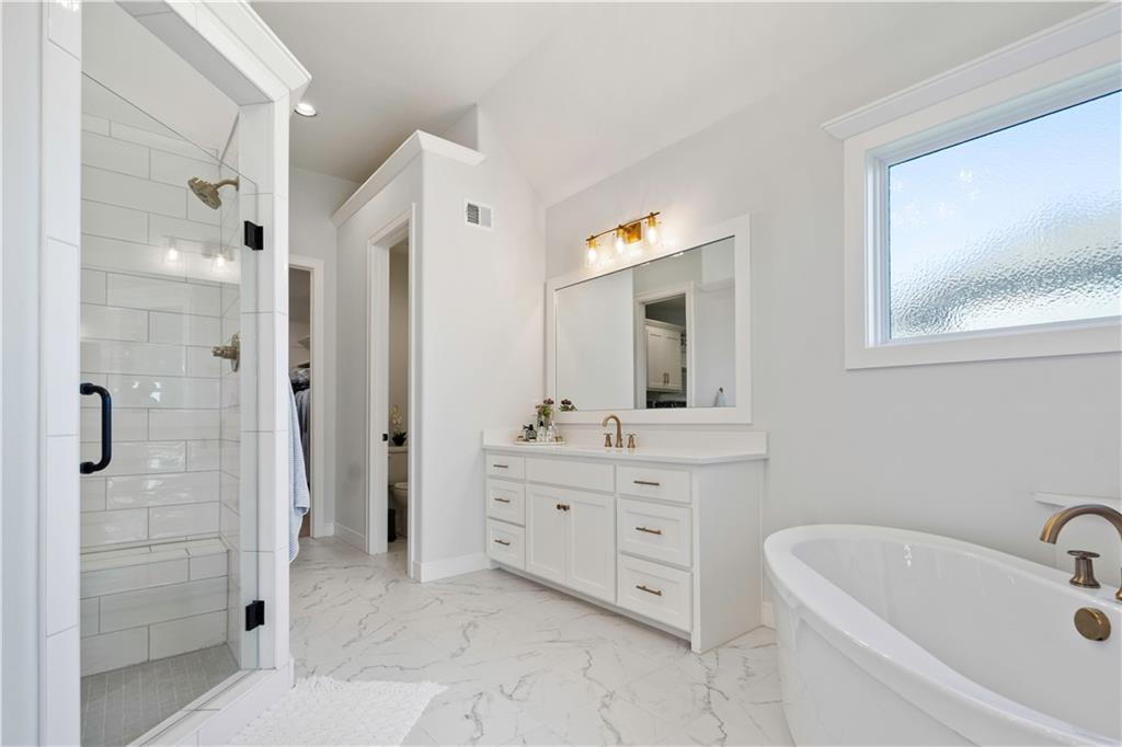 12313 W 169th Street Property Photo 35