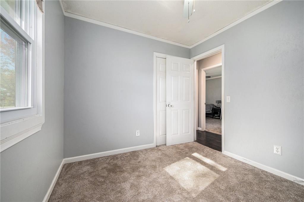 418 W Moss Street Property Photo 11