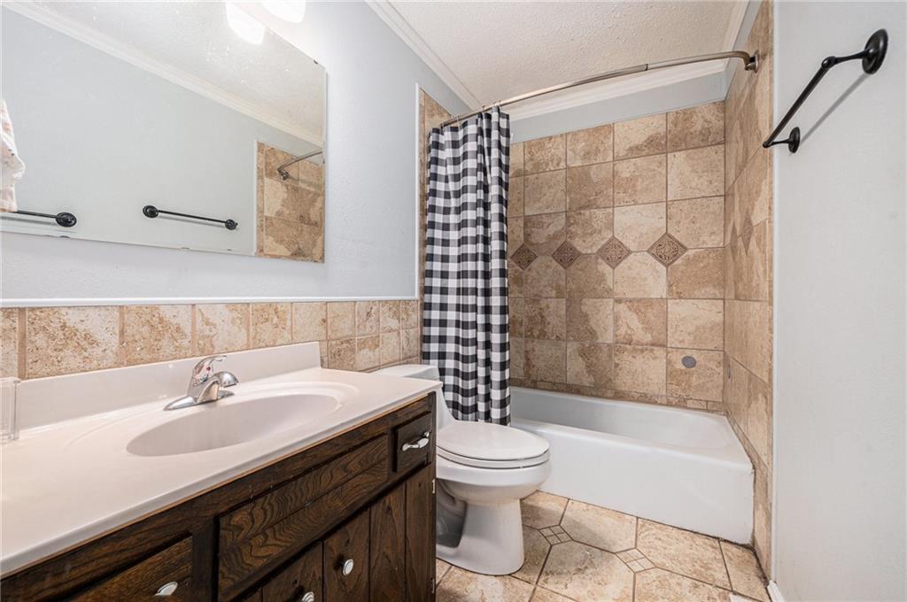 418 W Moss Street Property Photo 12