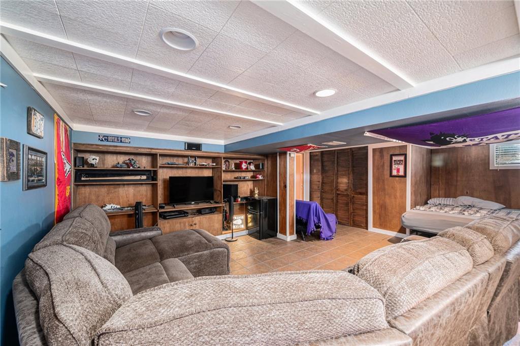 418 W Moss Street Property Photo 13