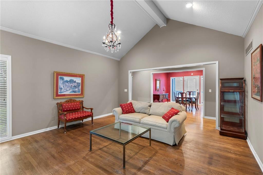 12710 Cambridge Lane Property Photo 3