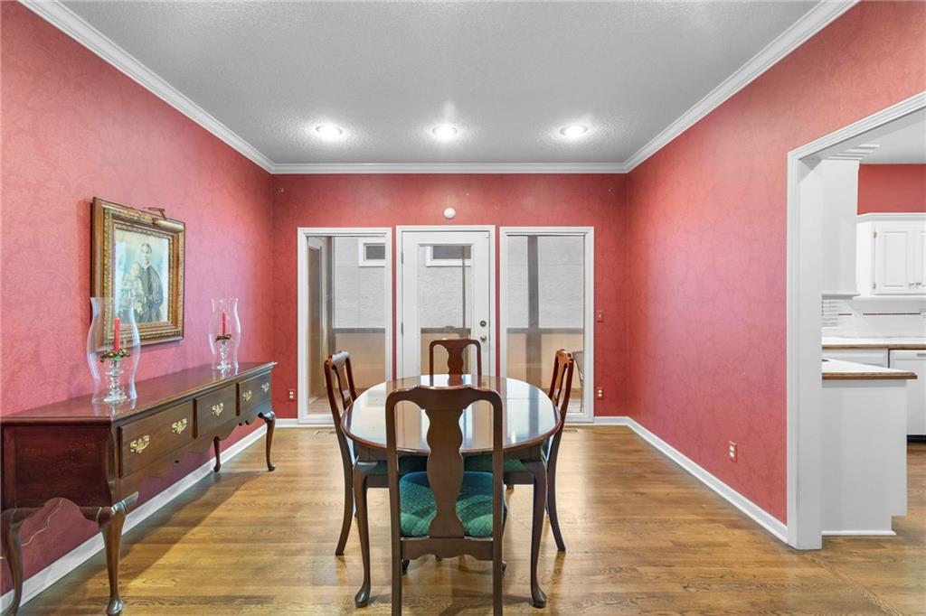 12710 Cambridge Lane Property Photo 4