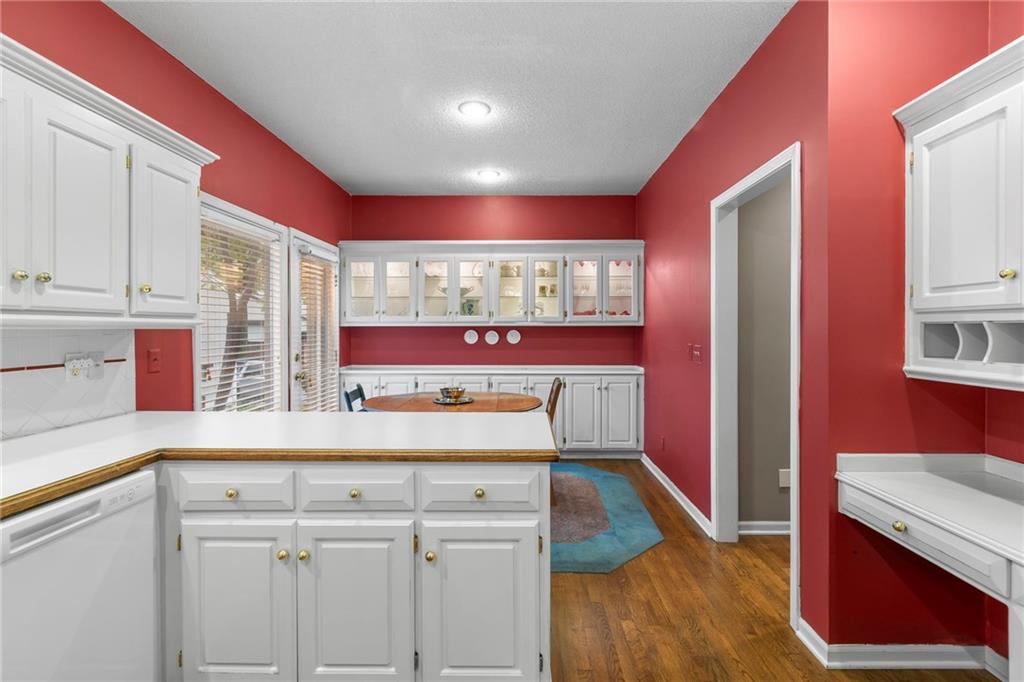 12710 Cambridge Lane Property Photo 7