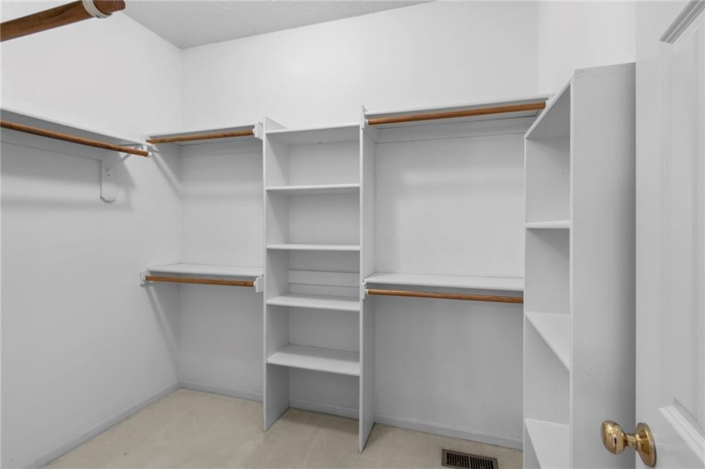 12710 Cambridge Lane Property Photo 16