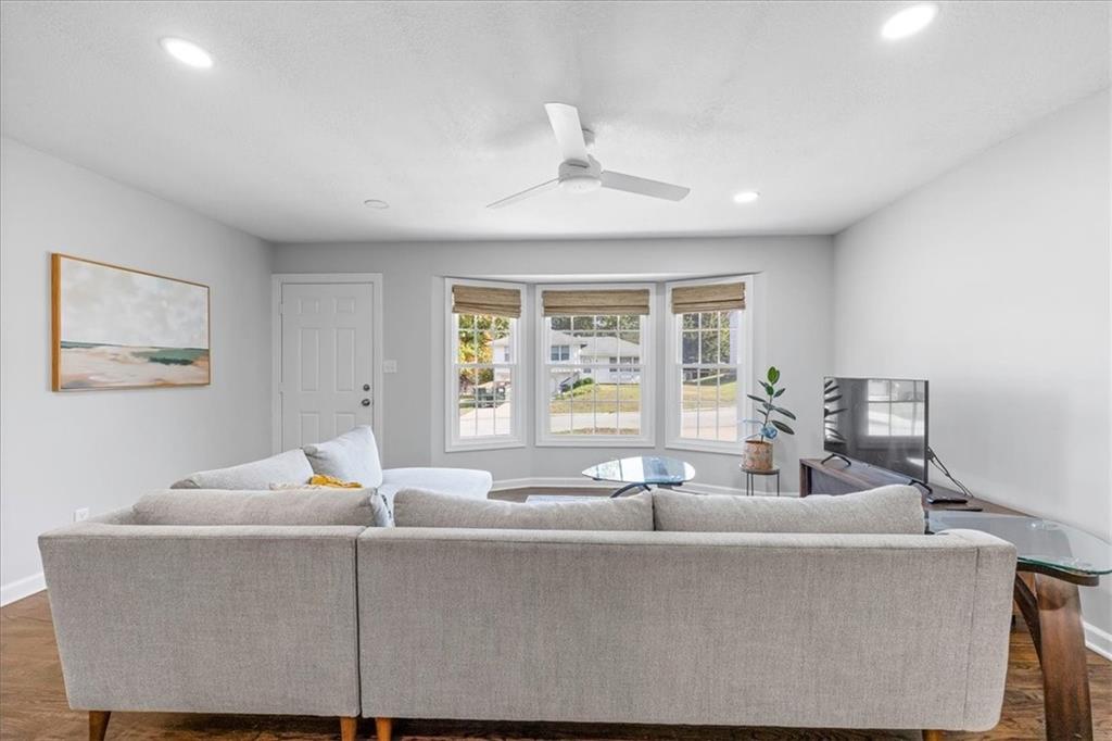 13508 Belmeade Avenue Property Photo 6