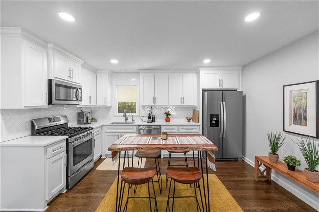 13508 Belmeade Avenue Property Photo 7