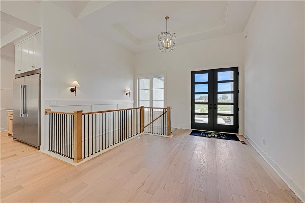 15269 W 162nd Street Property Photo 7