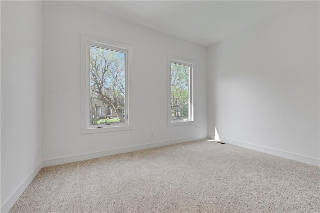 15269 W 162nd Street Property Photo 33