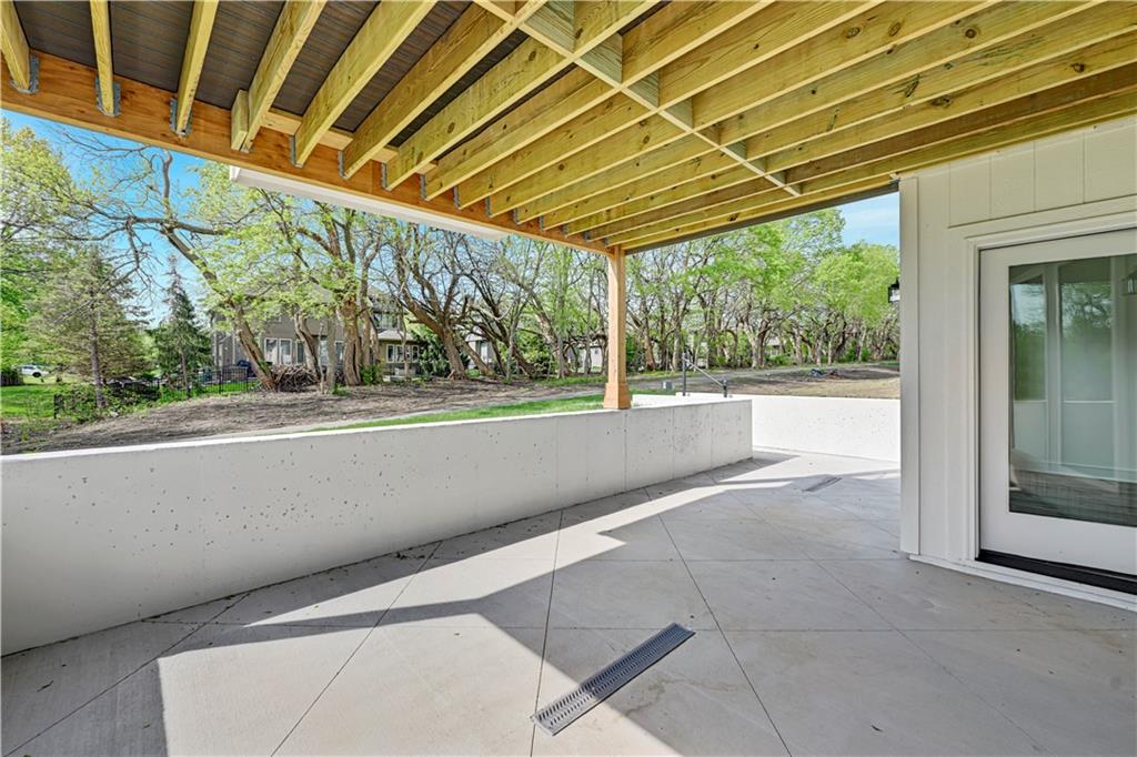 15269 W 162nd Street Property Photo 44
