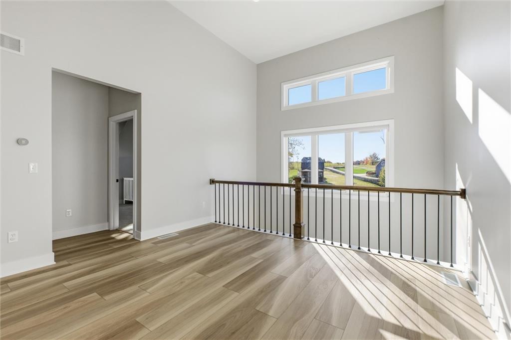 622 Lake Viking Terrace Property Photo 9