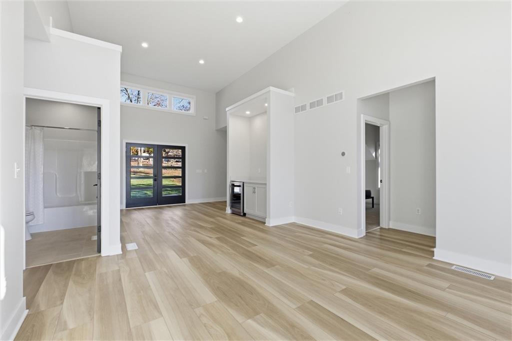 622 Lake Viking Terrace Property Photo 10