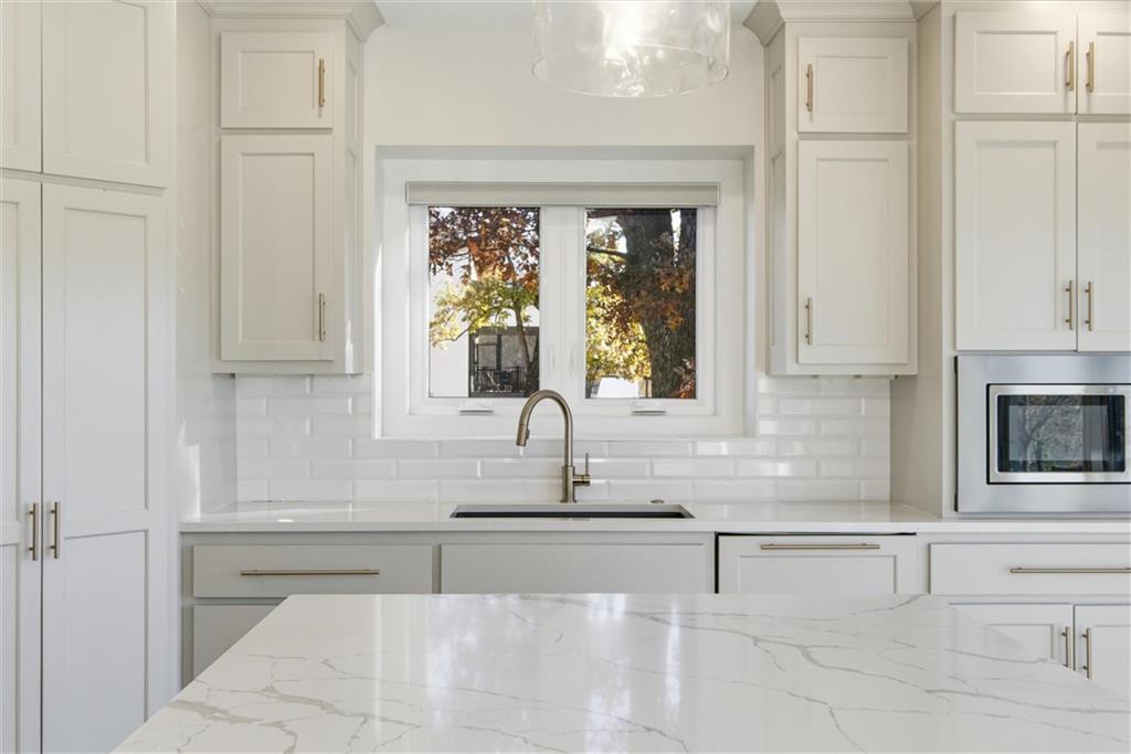 622 Lake Viking Terrace Property Photo 16