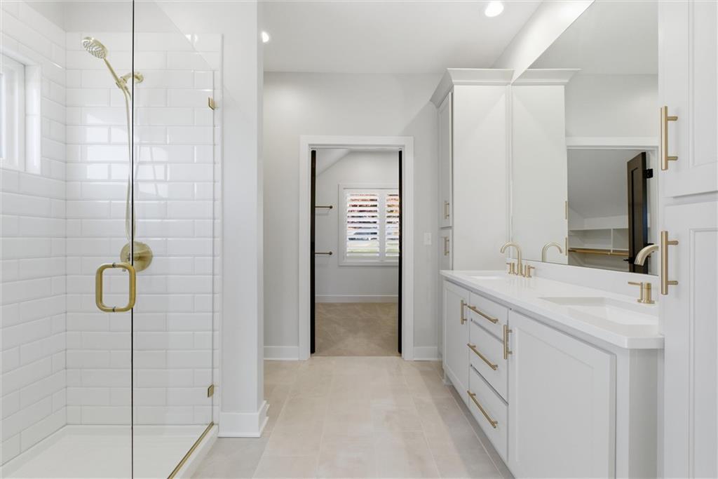 622 Lake Viking Terrace Property Photo 24