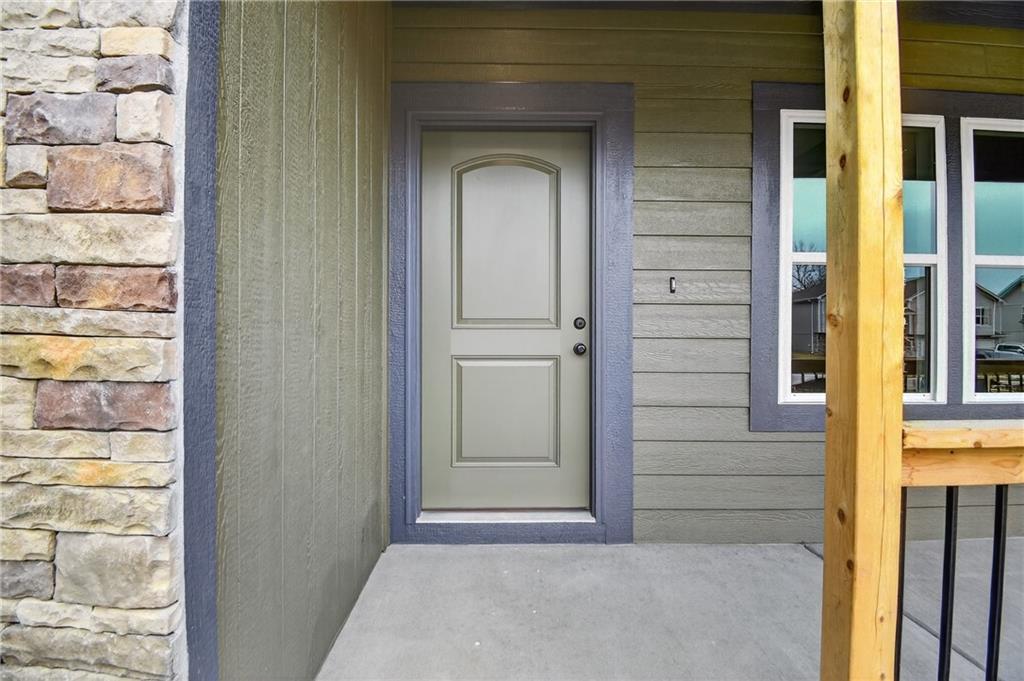 1313 N Holland Drive Property Photo 5