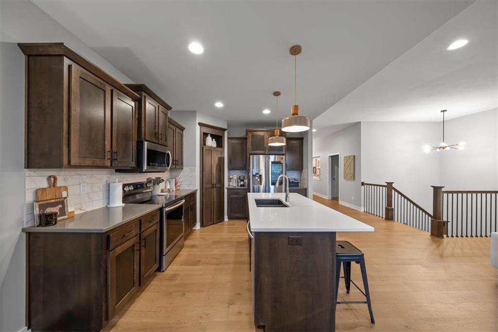 27803 E 133rd Court Property Photo 9