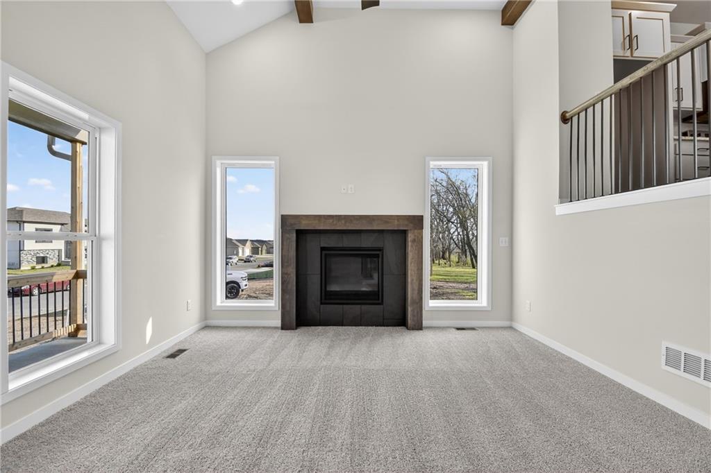 1336 N Holland Drive Property Photo 6