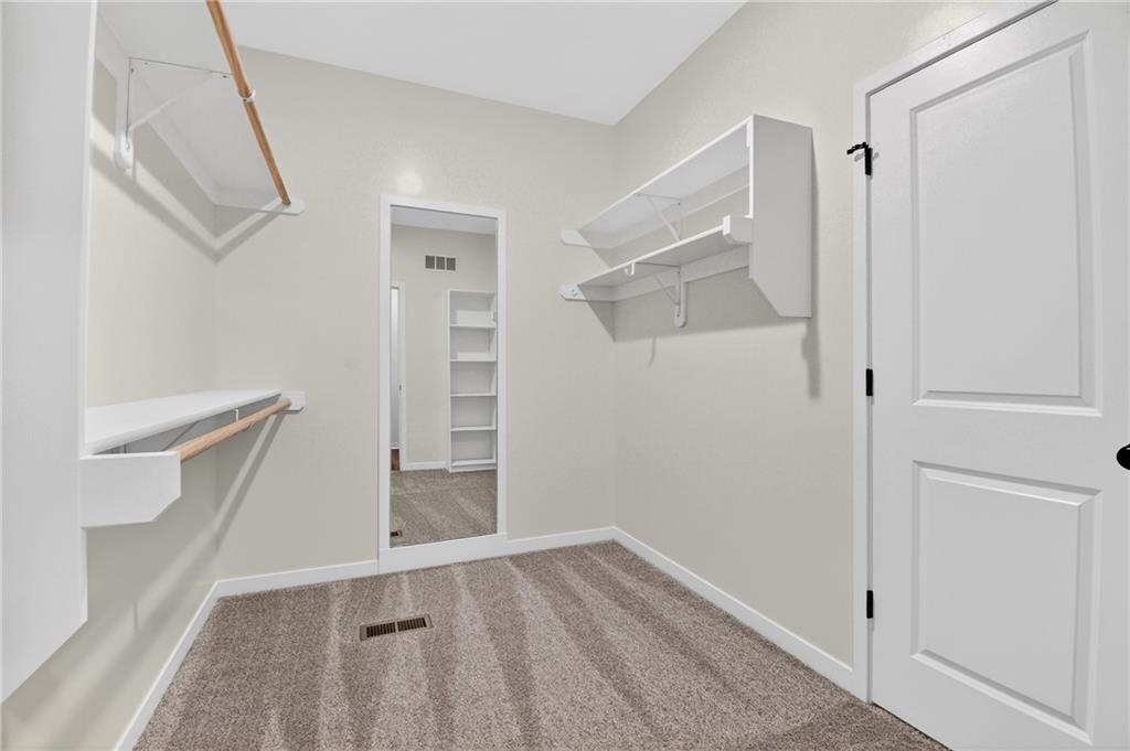 1336 N Holland Drive Property Photo 25