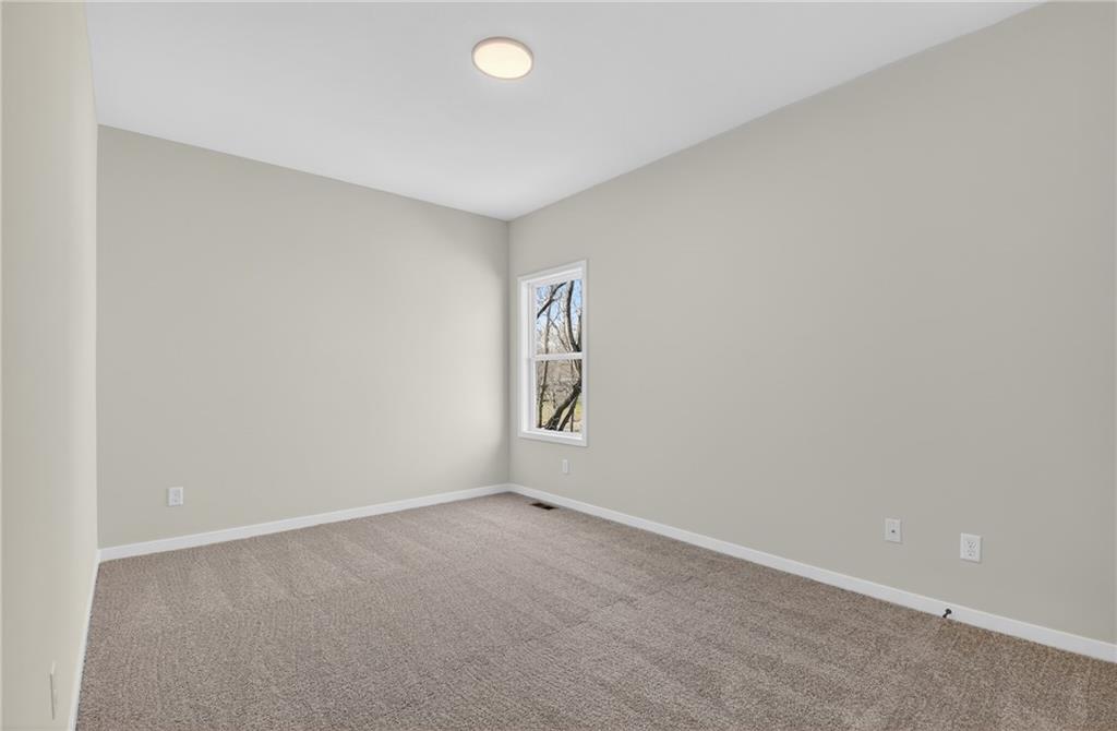 1336 N Holland Drive Property Photo 27