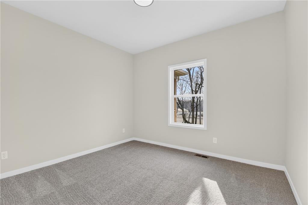 1336 N Holland Drive Property Photo 30