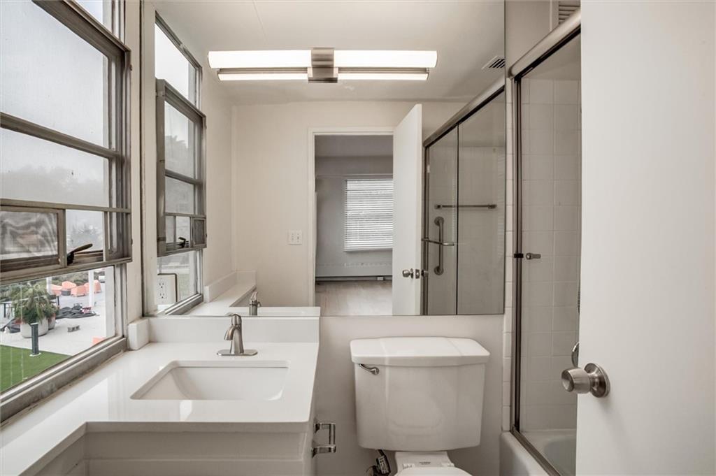 333 W Meyer Unit 213 Boulevard Property Photo 16
