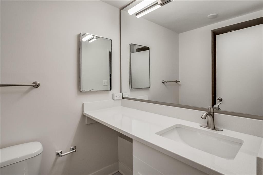 333 W Meyer Unit 213 Boulevard Property Photo 21