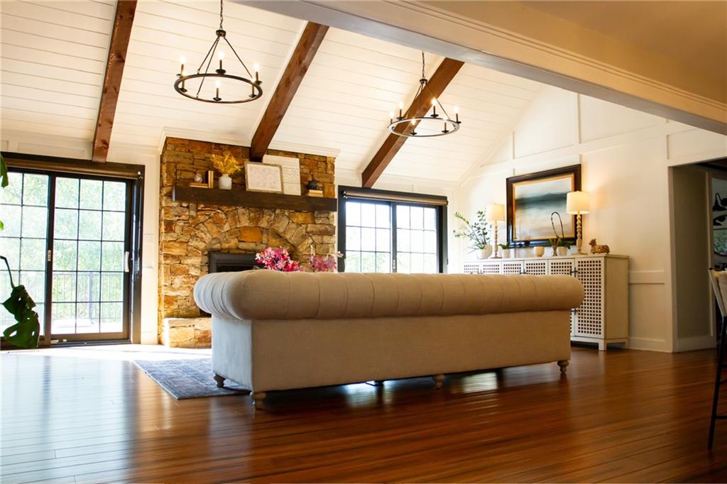 410 N Appaloosa Drive Property Photo 2