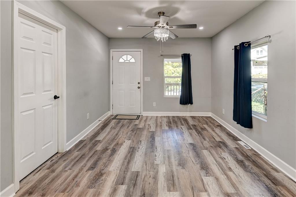 5605 E 27th Terrace Property Photo 4