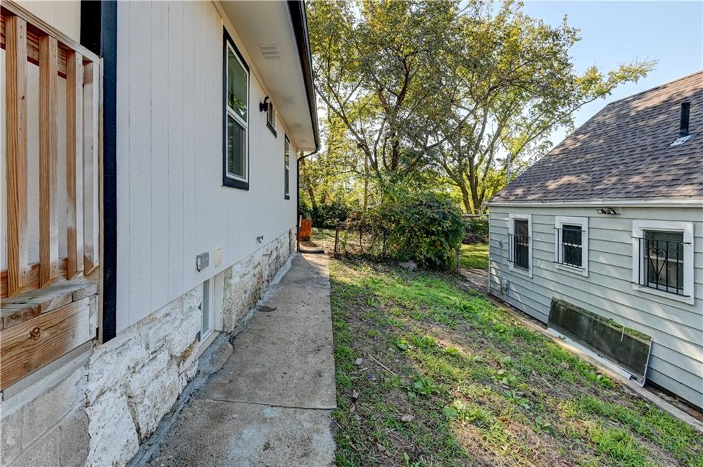 5605 E 27th Terrace Property Photo 34