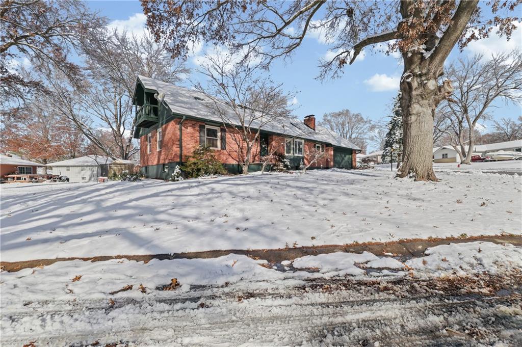 723 Nw 6th Street Terrace Property Photo 2