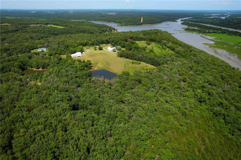 2105 Ne 315 Pvt Road Property Photo 7