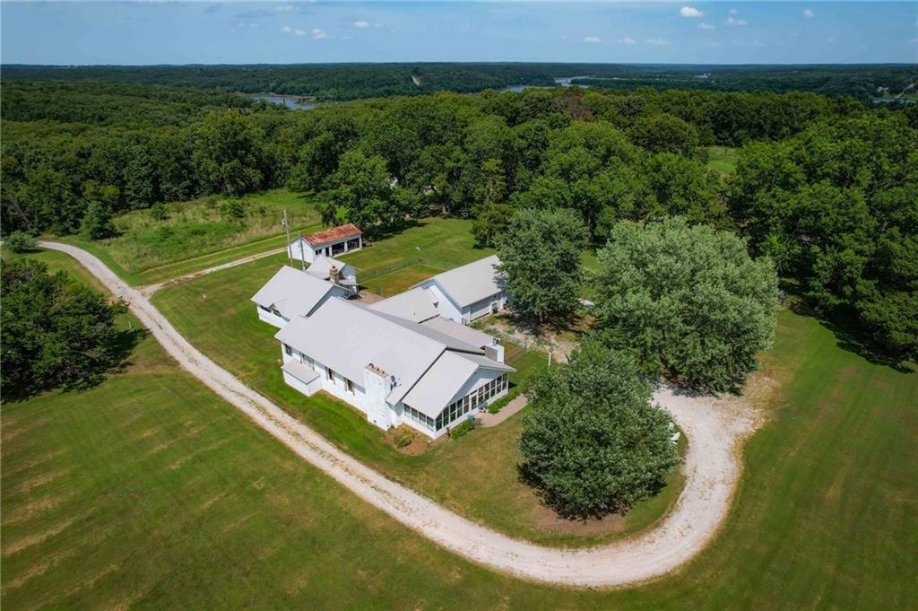 2105 Ne 315 Pvt Road Property Photo 12