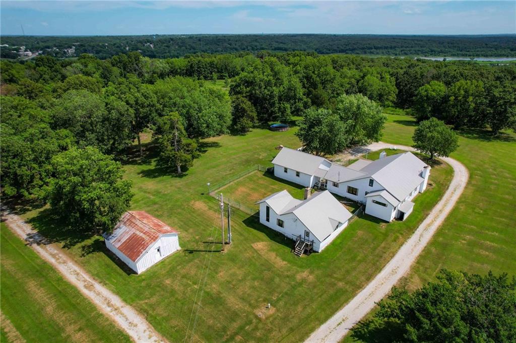2105 Ne 315 Pvt Road Property Photo 13