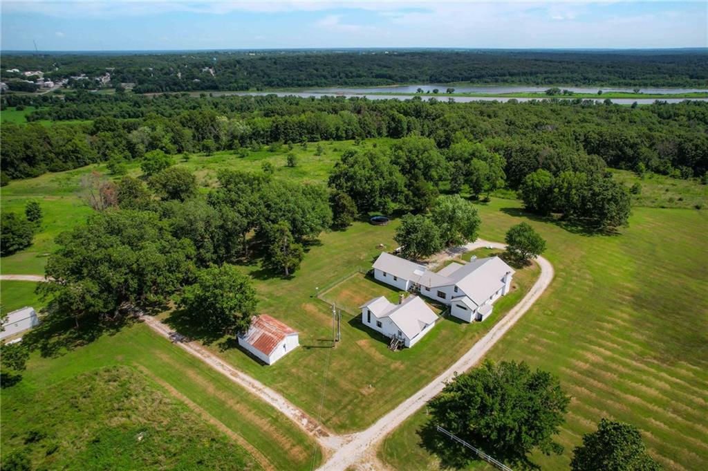 2105 Ne 315 Pvt Road Property Photo 14