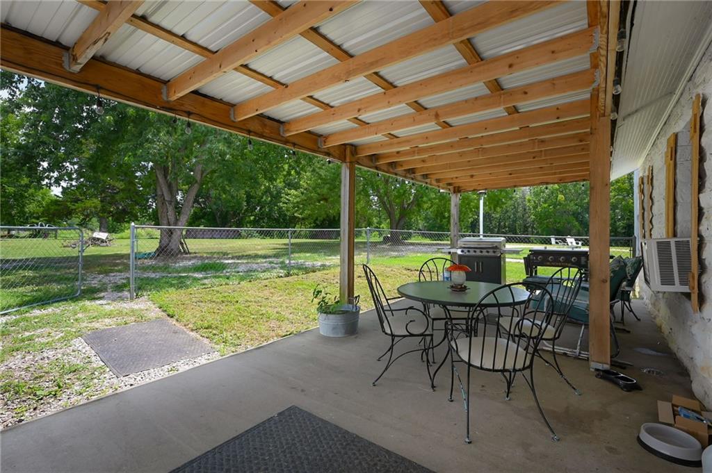 2105 Ne 315 Pvt Road Property Photo 52