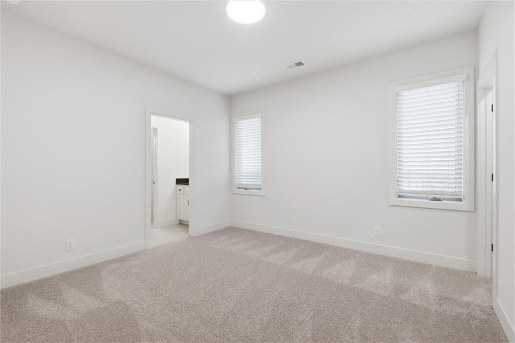 21913 W 99th Terrace Property Photo 37
