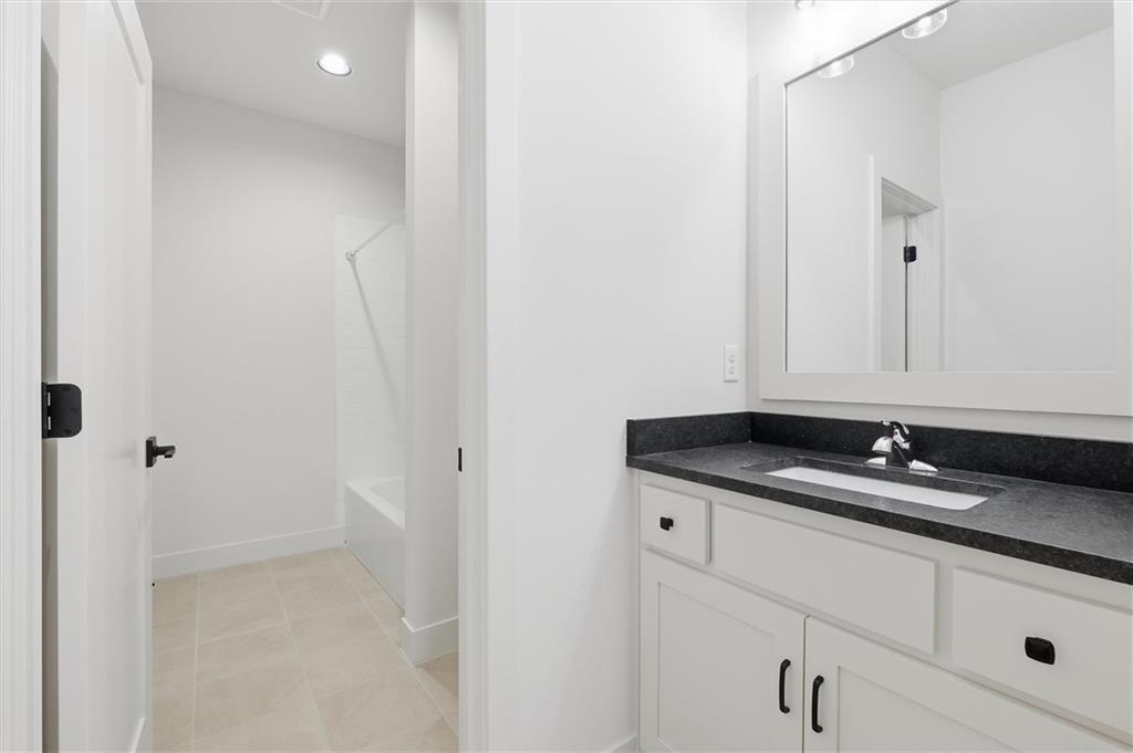 21913 W 99th Terrace Property Photo 39