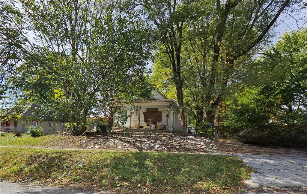 2510 S 19th Street Property Photo 4