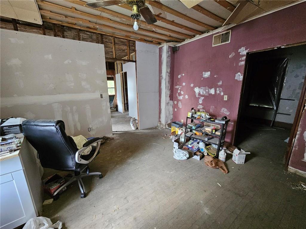 2510 S 19th Street Property Photo 6