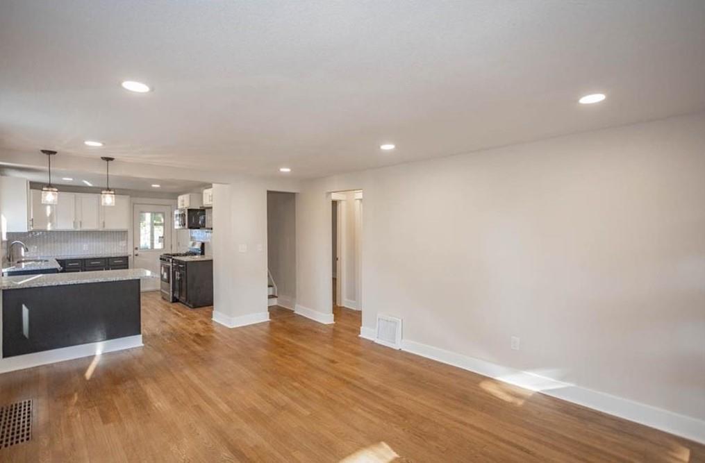 4764 Mission Road Property Photo 5