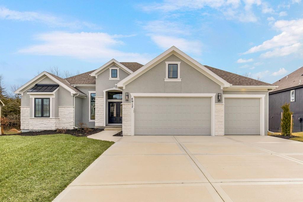 4464 Tee Box Drive Property Photo 1
