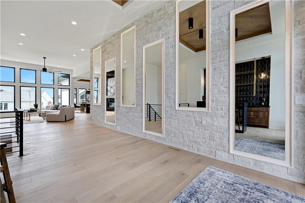 18109 Cody Street Property Photo 6
