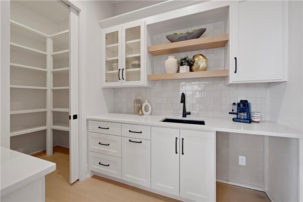 18109 Cody Street Property Photo 18