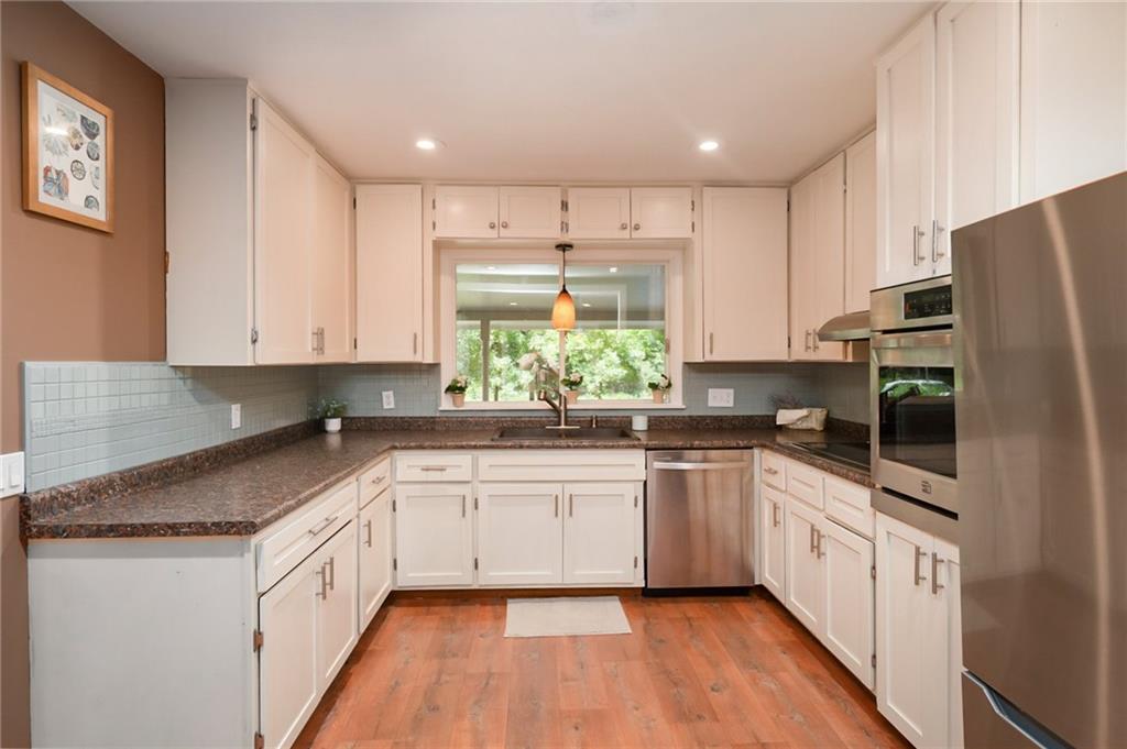 1211 N 1800 Road Property Photo 7