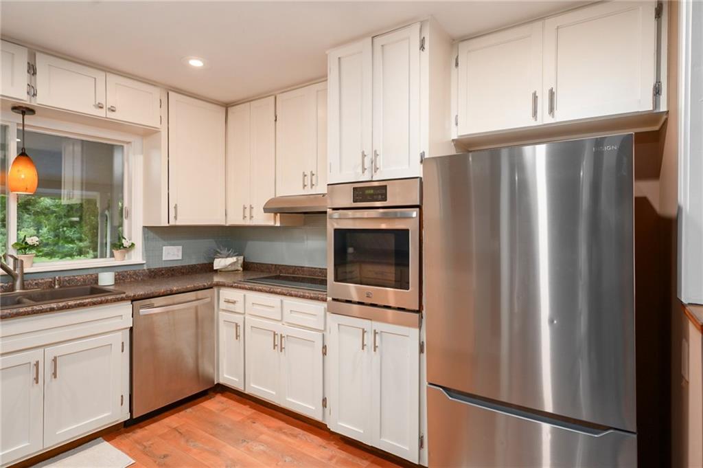 1211 N 1800 Road Property Photo 9