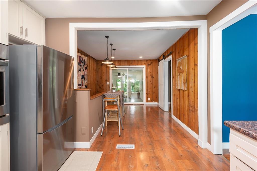 1211 N 1800 Road Property Photo 11