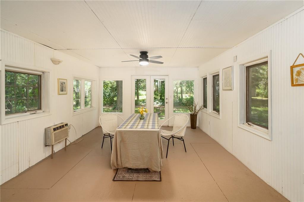 1211 N 1800 Road Property Photo 19