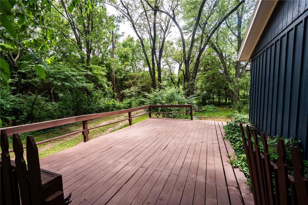 1211 N 1800 Road Property Photo 29