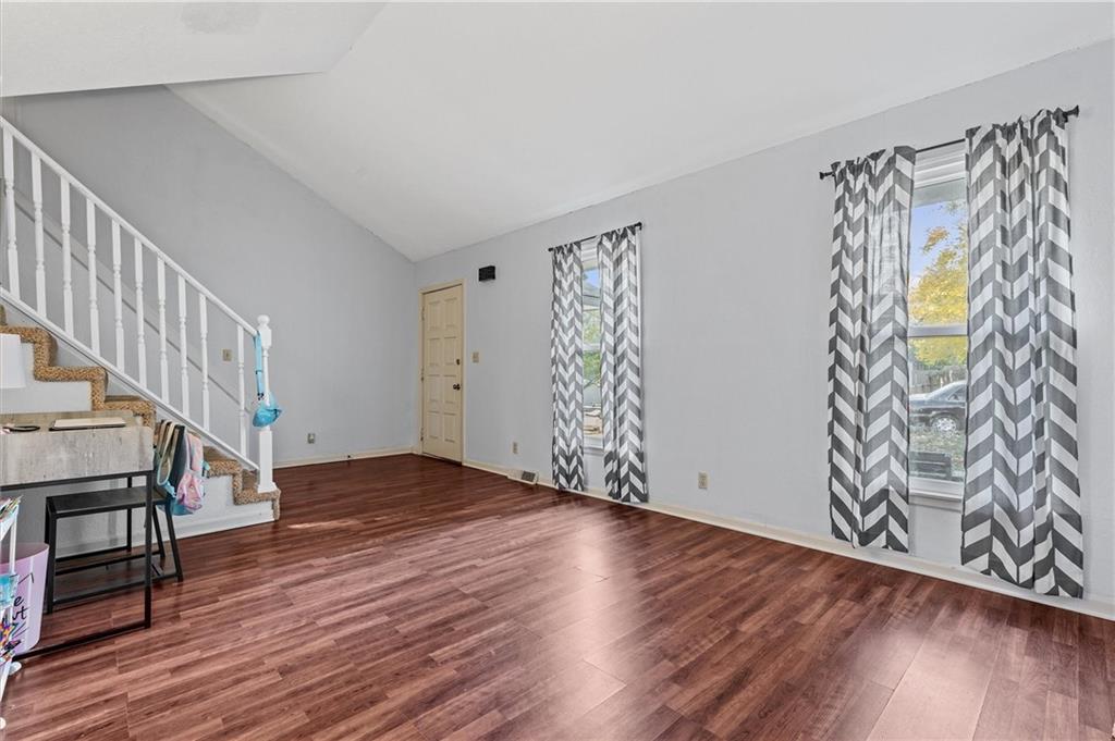 506 Grandview Street Property Photo 4